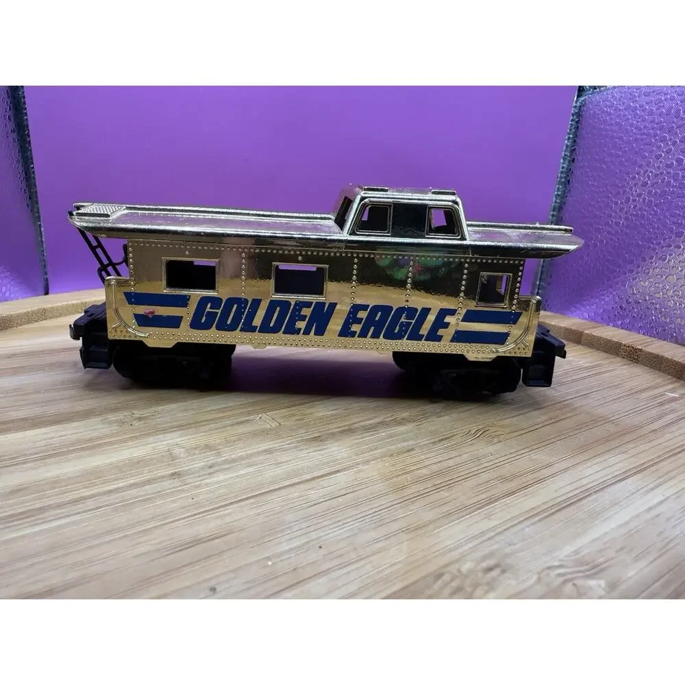 Golden Eagle caboose HO scale railroad car Tyco‎